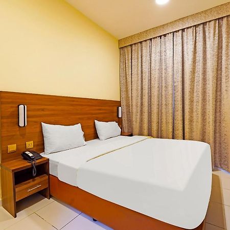 Oyo 925 Emirates Hotel Dubai Buitenkant foto