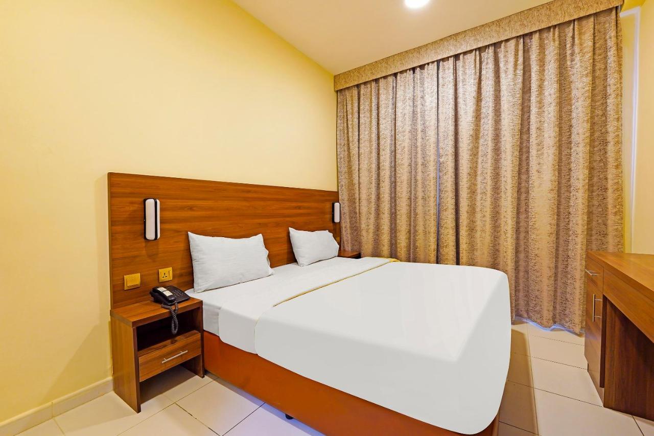 Oyo 925 Emirates Hotel Dubai Buitenkant foto