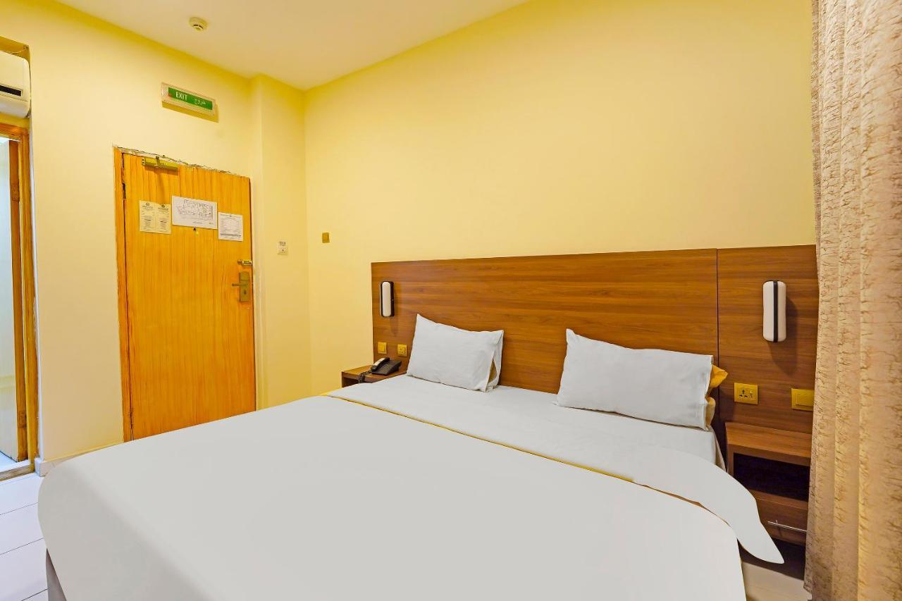 Oyo 925 Emirates Hotel Dubai Buitenkant foto